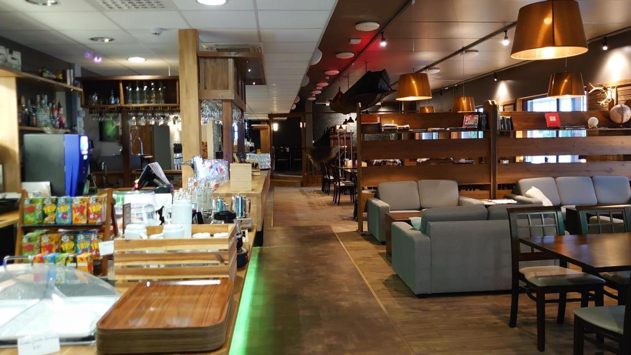 Hotel Guossi Karigasniemi Buitenkant foto