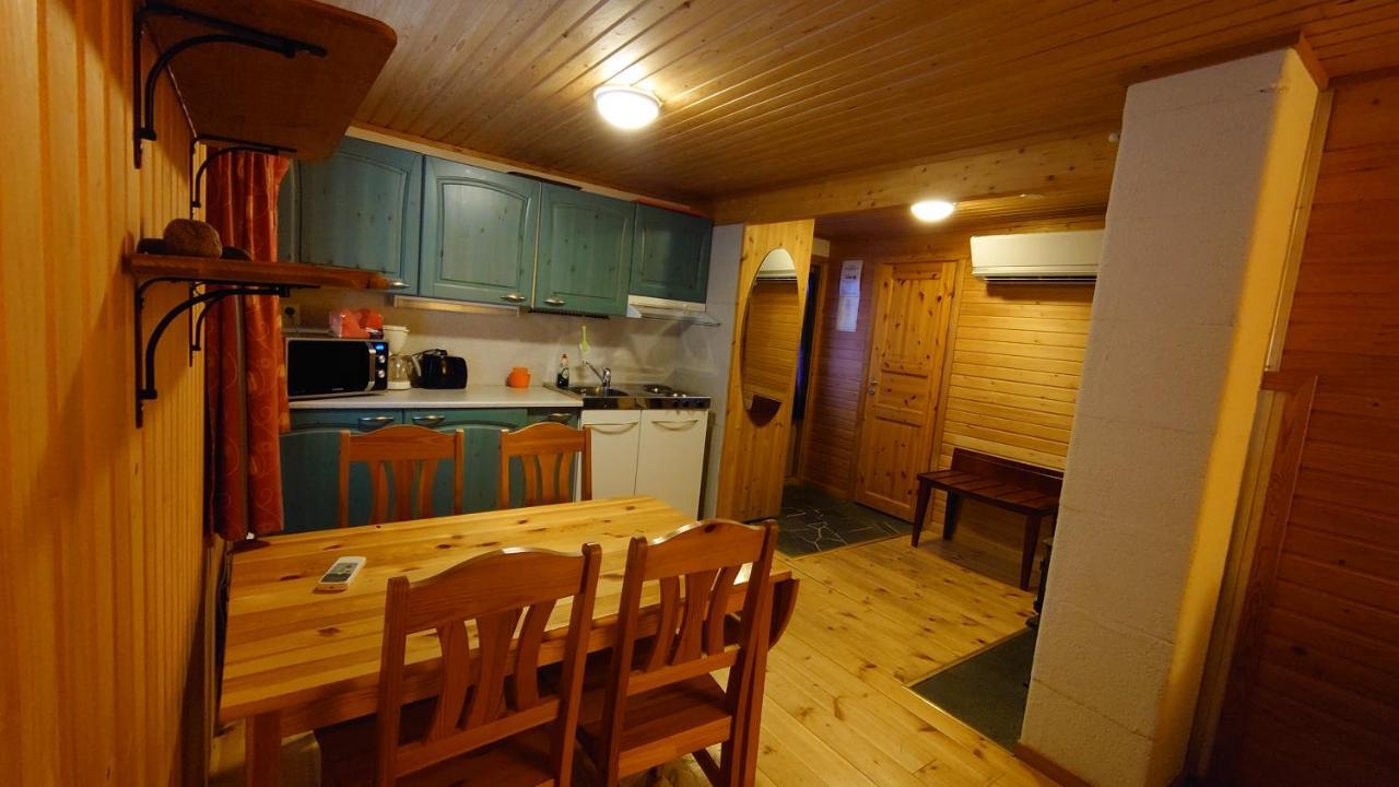 Hotel Guossi Karigasniemi Buitenkant foto